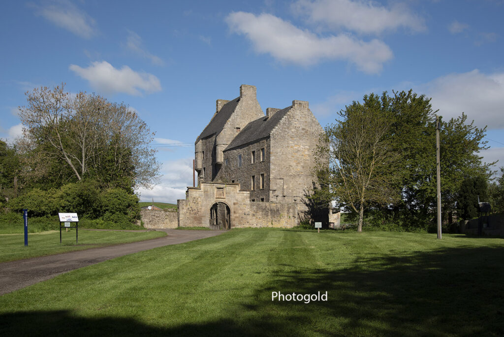 Lallybroch Outlander season 8 filming  , Midhope Castle , Outlander gifts from Photogold gifts